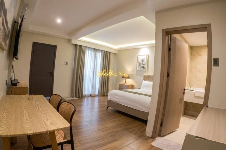 Couple Room 6
